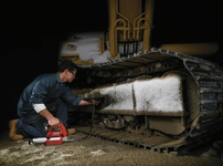 Шприц для смазки аккумуляторный MILWAUKEE M12 GG-401B (4933441675)