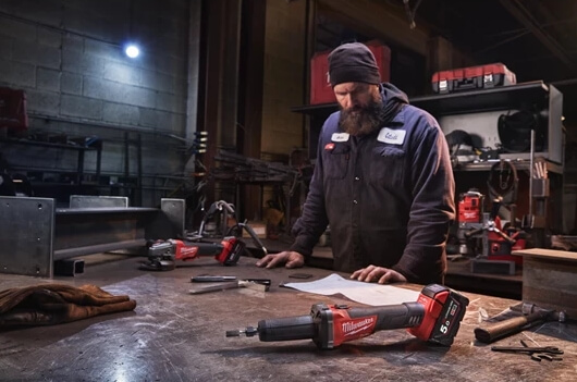 Шлифмашина прямая аккумуляторная MILWAUKEE FUEL M18 FDG-0X без АКБ и ЗУ (4933459190)
