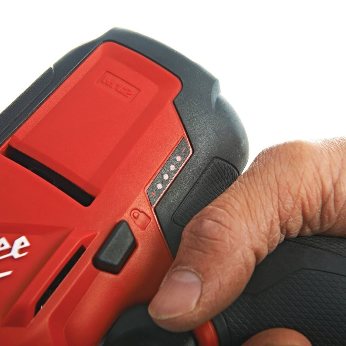 Пила сабельная аккумуляторная MILWAUKEE M12 FUEL CHZ-202C (4933447738)