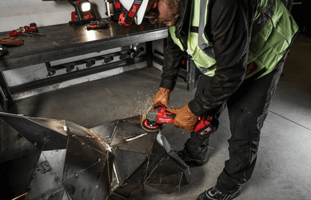 Шлифмашина угловая аккумуляторная MILWAUKEE M18 FUEL FSAG125XB-502X (4933478430)