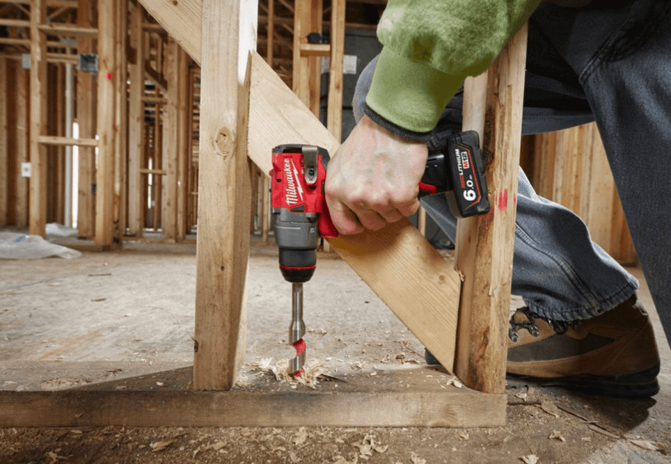 Дрель-шуруповерт MILWAUKEE M12 FDD2-202 (4933479873) [12В, 2x2,0 Ач, бесщеточный, кейс]