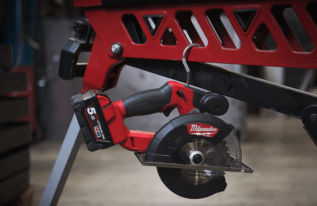 Пила дисковая аккумуляторная MILWAUKEE M18 FMCS-502X (4933459193)