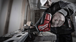 Пила сабельная аккумуляторная MILWAUKEE M12 FUEL CHZ-202C (4933447738)
