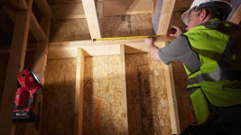 Фонарь аккумуляторный MILWAUKEE M18 SLED-0 без АКБ и ЗУ (4933459159)