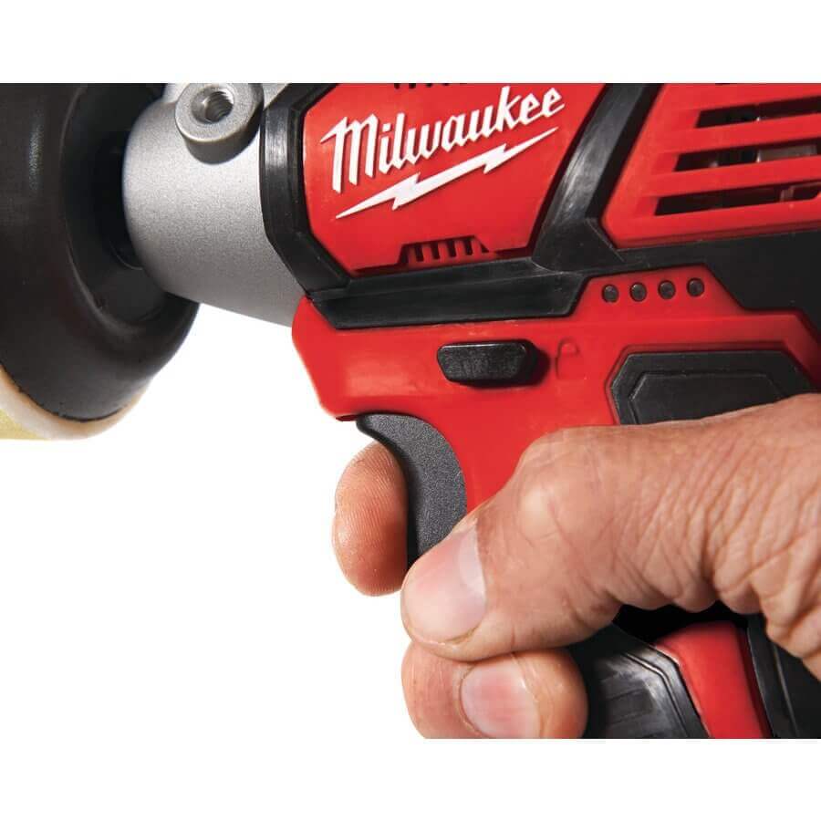 Шлифмашина полировальная аккумуляторная MILWAUKEE M12 BPS-421X (4933447799)