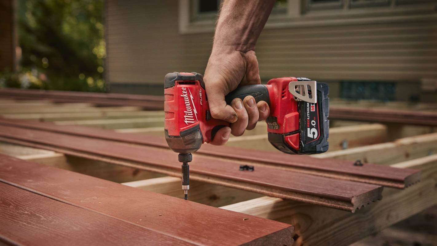 Винтоверт аккумуляторный ударный MILWAUKEE M18 FUEL FQID-0X без АКБ и ЗУ (4933459187)