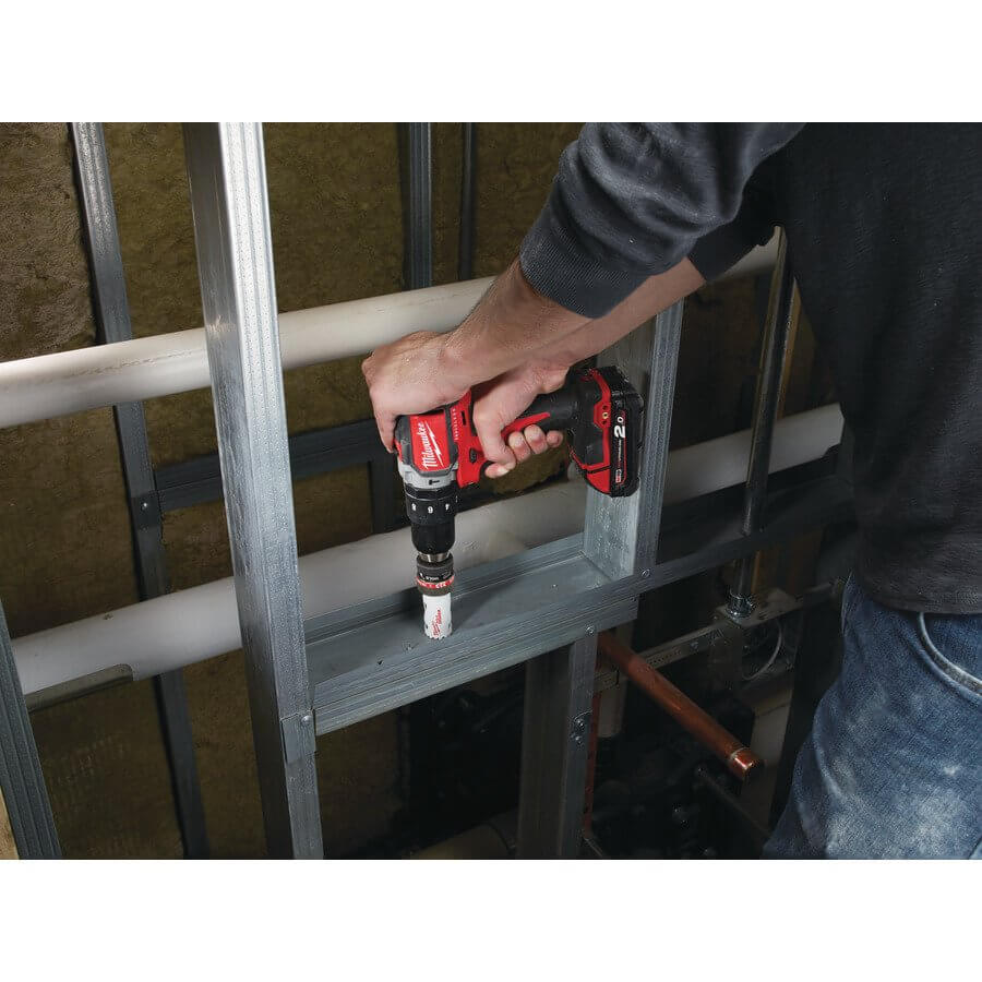 Дрель-шуруповерт ударный Milwaukee M18 BLPD-202C (4933448447) [18В, 2x2,0 Ач, кейс]