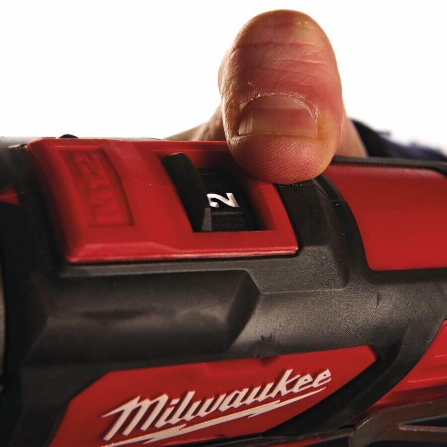 Дрель-шуруповерт ударный Milwaukee M12 BPD-202C (4933441940) [12В, 2x2,0 Ач, кейс]