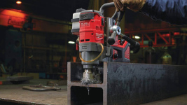 Дрель аккумуляторная на магнитной станине с постоянным магнитом MILWAUKEE HD18 DD-0 без АКБ и ЗУ (4933451636)