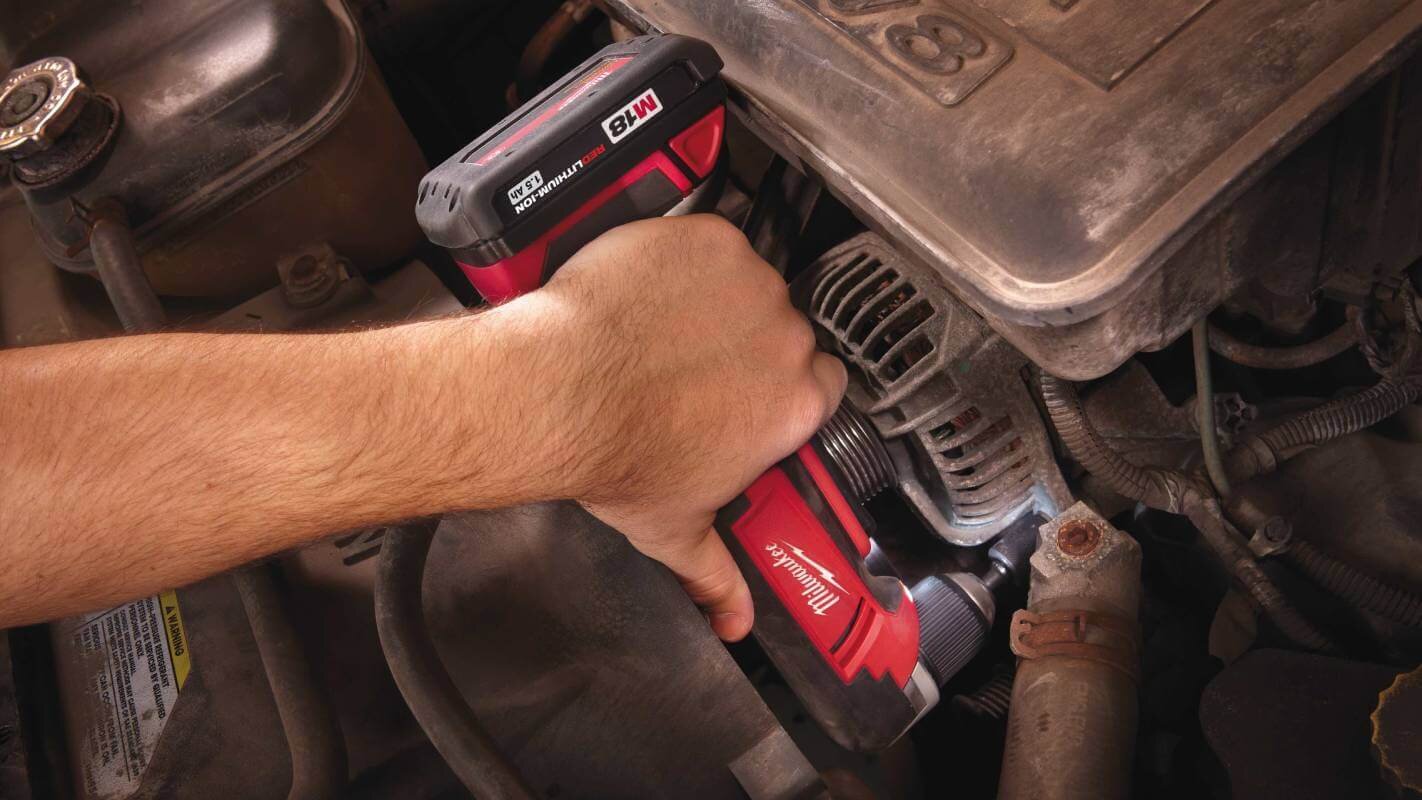 Дрель-шуруповерт угловой Milwaukee M18 C18 RAD-0 (4933427189) [18В, без акб и з/у, картон]