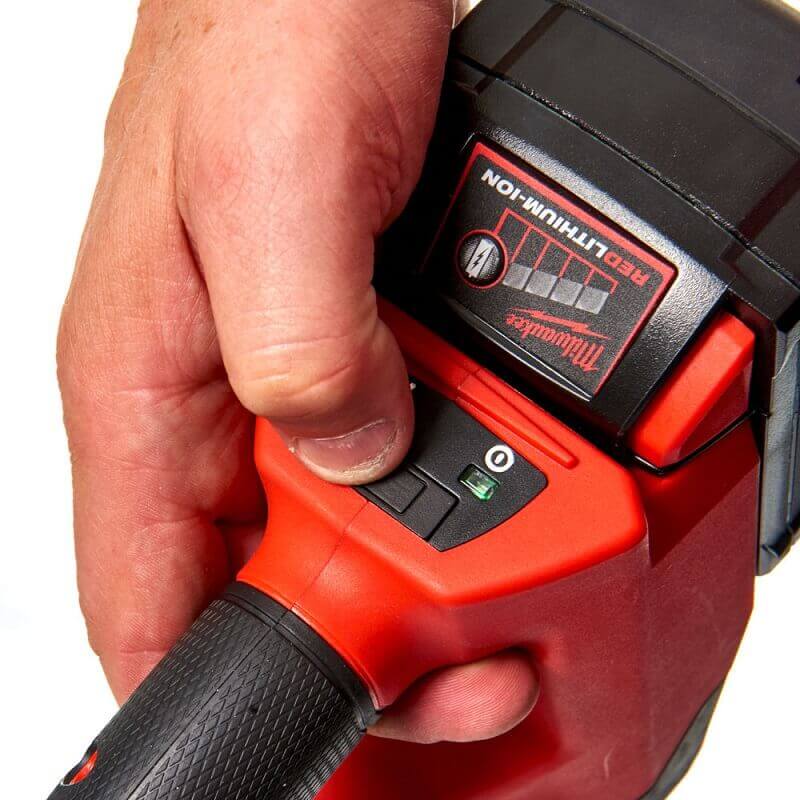 Пистолет гвоздезабивной аккумуляторный MILWAUKEE M18 FUEL CN18GS-202X (4933451573)
