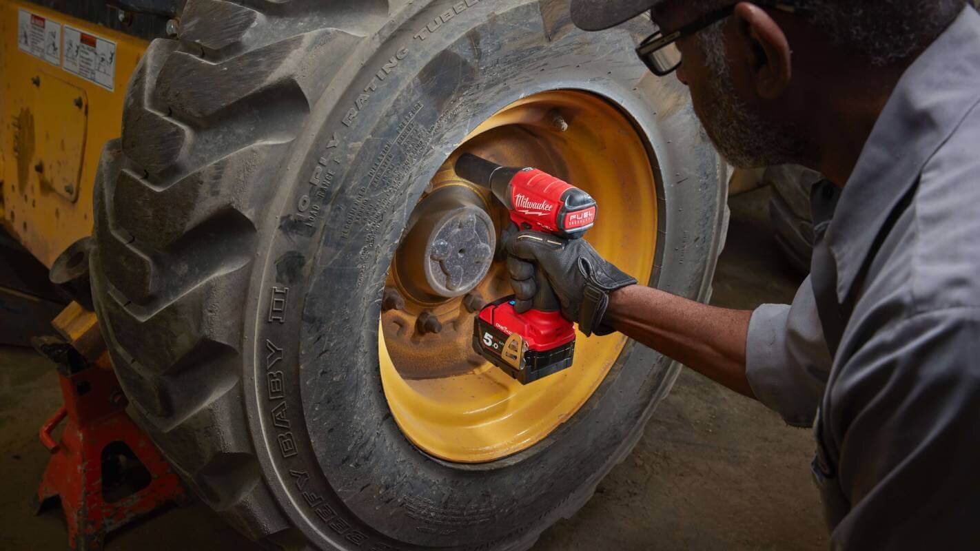 Гайковерт аккумуляторный ударный MILWAUKEE M18 FUEL ONEIWF12-0 ONE-KEY без АКБ и ЗУ (4933451153)