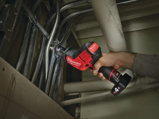 Пила сабельная аккумуляторная MILWAUKEE M12 FUEL CHZ-0 без АКБ и ЗУ (4933446960)