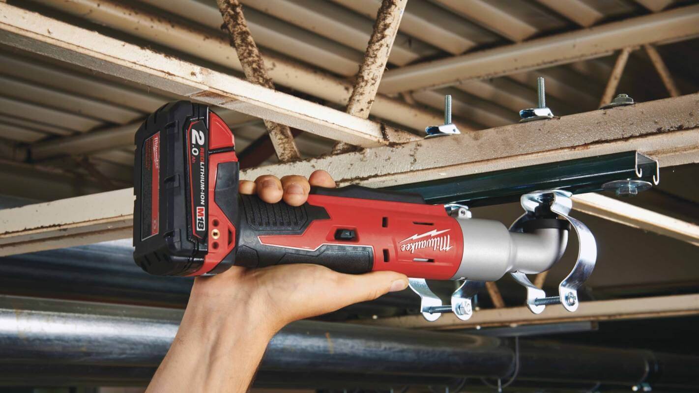 Винтоверт аккумуляторный ударный угловой MILWAUKEE M18 BRAID-0 без АКБ и ЗУ (4933447891)
