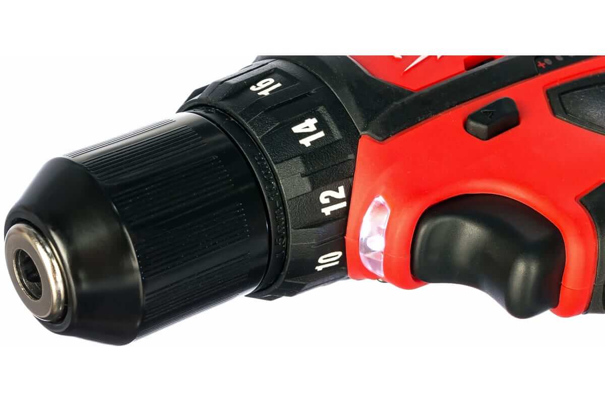 Дрель-шуруповерт MILWAUKEE M12 BDD-202C (4933441915) [12В, 2x2,0 Ач, кейс]