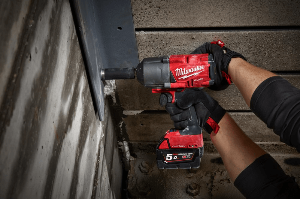 Гайковерт аккумуляторный ударный MILWAUKEE M18 FUEL ONEFHIWF34-502X (4933459730)