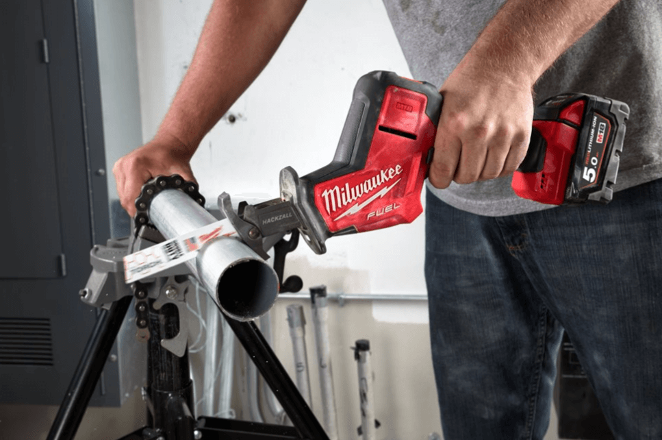 Пила сабельная аккумуляторная MILWAUKEE M18 FUEL FHZ-0X без АКБ и ЗУ (4933459887)