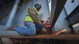 Дрель аккумуляторная на магнитной станине с постоянным магнитом MILWAUKEE HD18 DD-0 без АКБ и ЗУ (4933451636)