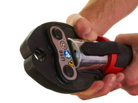 Инструмент для обжима труб гидравлический аккумуляторный MILWAUKEE M12 HPT-202C M-KIT (4933443095)