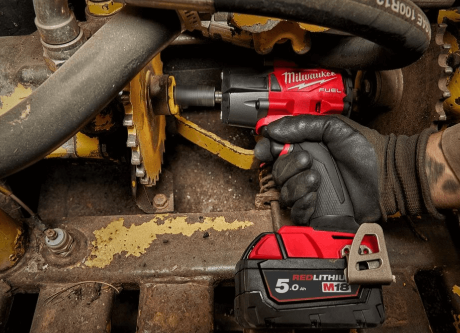 Гайковерт аккумуляторный ударный MILWAUKEE M18 FUEL FMTIW2F12-502X (4933478450)