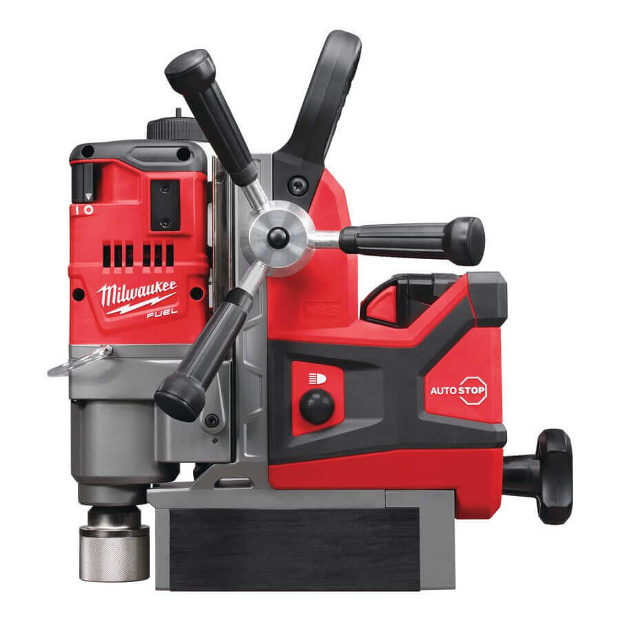 Дрель аккумуляторная на магнитной станине MILWAUKEE M18 FUEL FMDP-502C (4933451012)