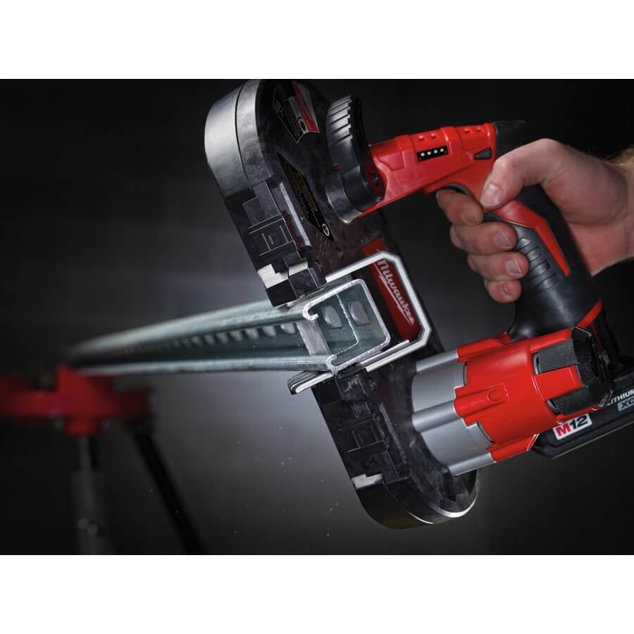 Пила ленточная аккумуляторная MILWAUKEE M12 BS-402C (4933441805)