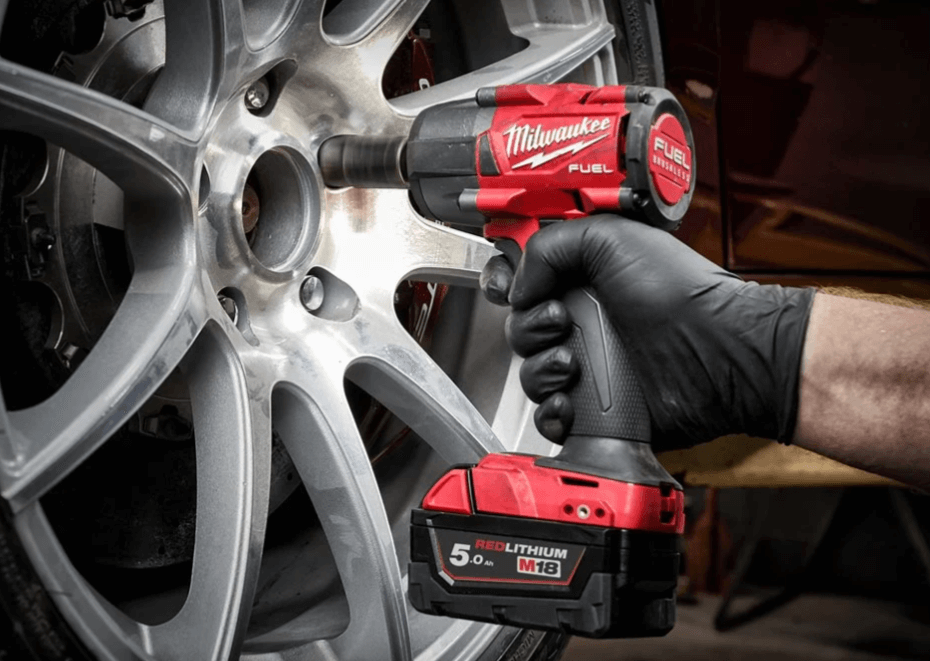 Гайковерт аккумуляторный ударный MILWAUKEE M18 FUEL FMTIW2F12-502X (4933478450)