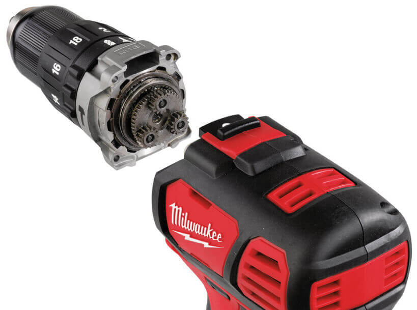 Дрель-шуруповерт ударный Milwaukee M18 BPD-202C (4933443515) [18В, 2x2,0 Ач, кейс]