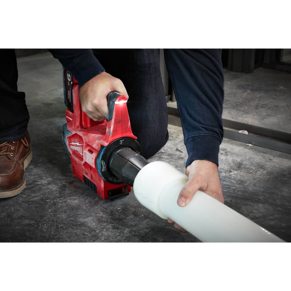 Труборасширитель аккумуляторный MILWAUKEE M18 ONEBLPXPL-502C FUEL ONE-KEY™ (4933464299) [18В, 2х5 Ач, з/у, кейс]