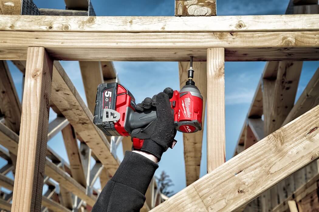 Винтоверт аккумуляторный ударный MILWAUKEE M18 FUEL FID2-502X (4933464088)