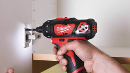 Дрель-шуруповерт Milwaukee M12 BD-0 (4933441910) [12В, без акб и з/у, картон]