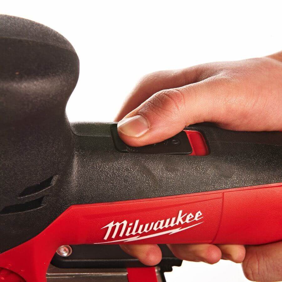 Лобзик MILWAUKEE JS 120 X (4933381680)