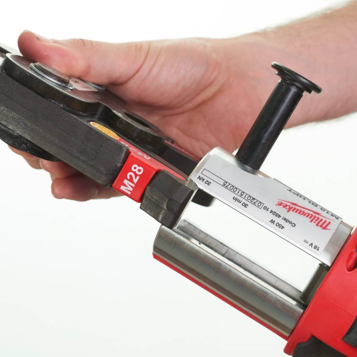 Инструмент для обжима труб гидравлический аккумуляторный MILWAUKEE M18 BLHPT-202C TH-SET +оснастка (4933451135)