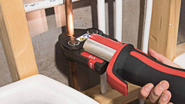 Инструмент для обжима труб гидравлический аккумуляторный MILWAUKEE M18 BLHPT-202C U-SET +оснастка (4933451136)