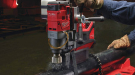 Дрель аккумуляторная на магнитной станине с постоянным магнитом MILWAUKEE HD18 DD-0 без АКБ и ЗУ (4933451636)