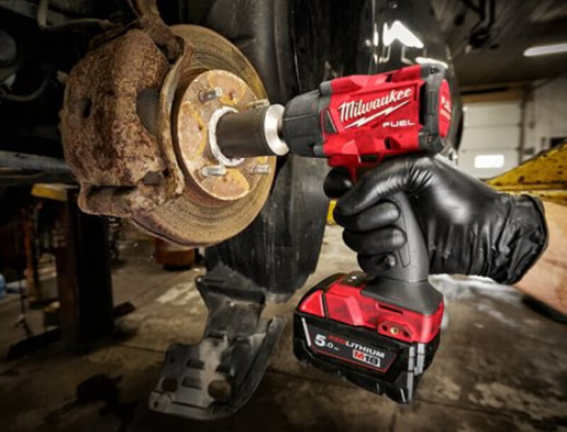 Гайковерт аккумуляторный ударный MILWAUKEE M18 FMTIW2P12-502X FUEL (4933478449)