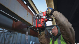 Дрель аккумуляторная на магнитной станине с постоянным магнитом MILWAUKEE HD18 DD-0 без АКБ и ЗУ (4933451636)